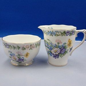 Roslyn Garland Creamer & Sugar Vintage Bone China 1940s England